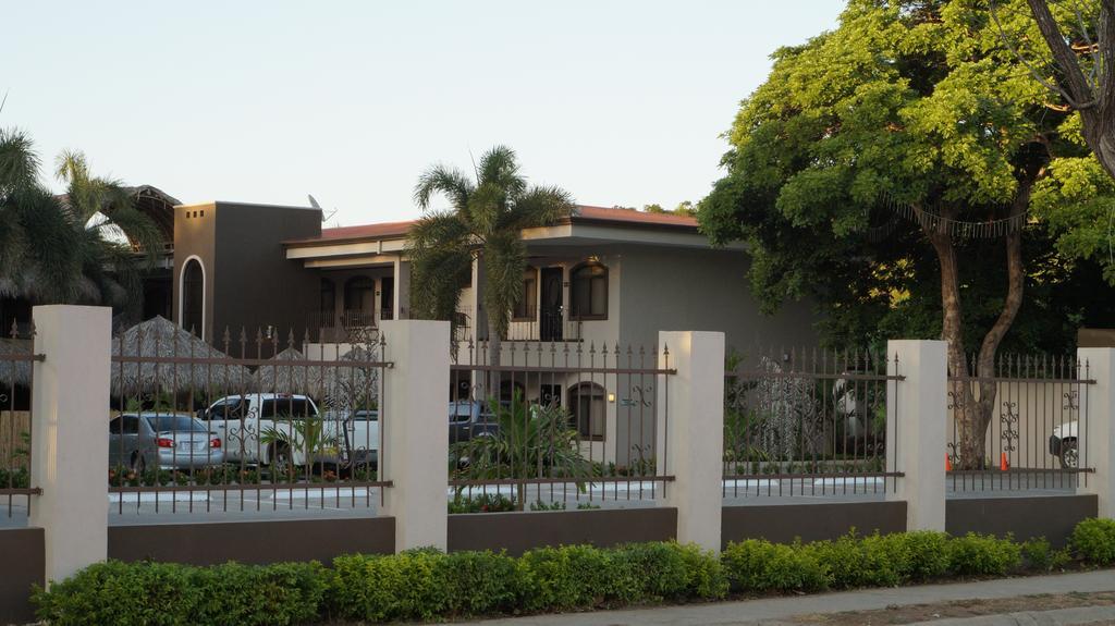 Hotel Colono Beach Coco Exterior foto